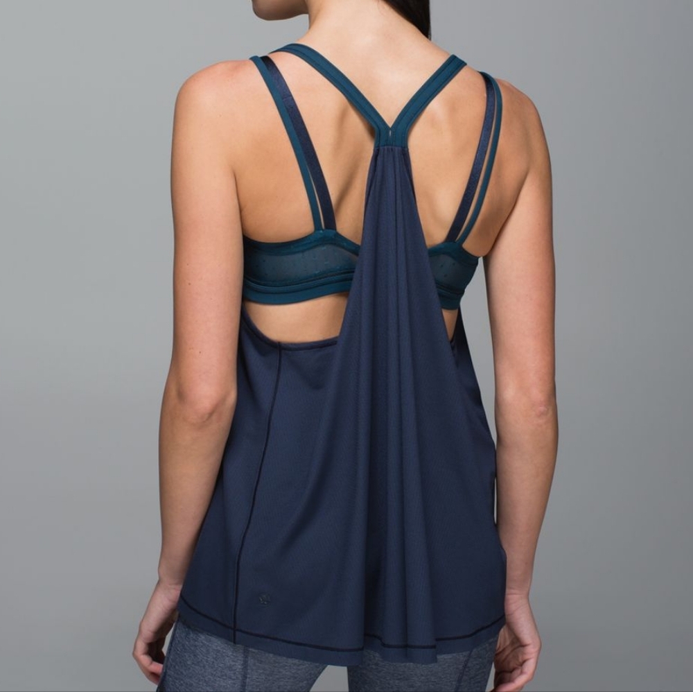 Lululemon The Oneness Tank + Sports Bra - Size 4